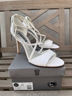 Vera Wang White Glitter Strappy High Heels